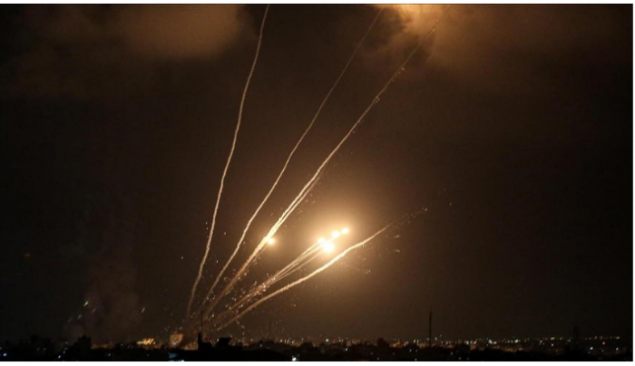 القسام توجّه ضربة صاروخية كبيرة صوب تل أبيب