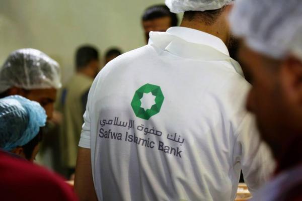 بنك صفوة الإسلامي يرعى مبادرة عيدية الايتام والفقراء