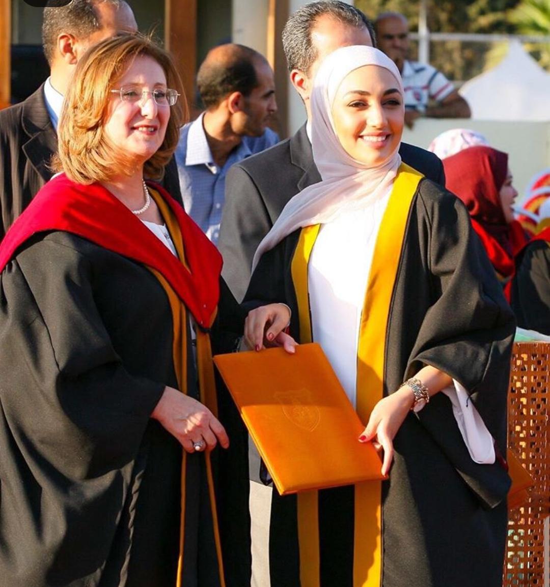 تهنئة وتبريك للزميلة سمية الحاج عيد بمناسبة تخرج ابنتها من الجامعه الأردنية 