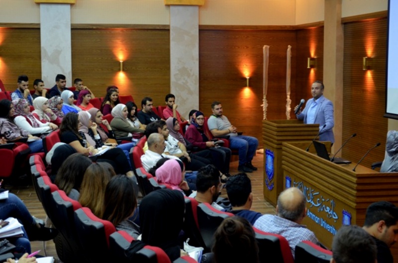 محاضرة في جامعة عمان الأهلية حول الأمن المجتمعي ودوره في مكافحة التطرف والإرهاب 