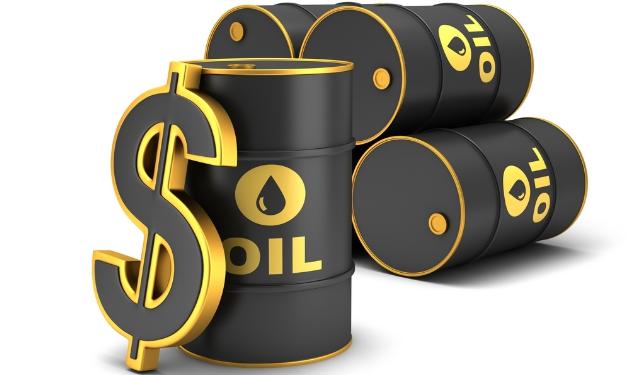 النفط يرتفع بدعم من الدولار والأسهم الأميركية