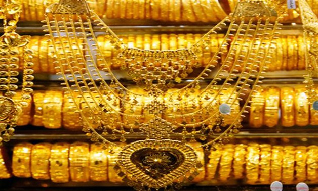 انخفاض سعر غرام الذهب 70 قرشا 