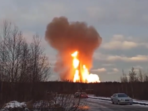 بالفيديو .. انفجار ضخم يضرب خط أنابيب غاز بروسيا