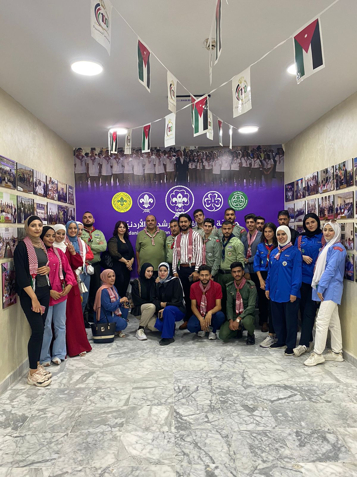جوالة وجولات جامعة اليرموك تقوم بزيارة لجمعية الكشافة والمرشدات الأردنية 