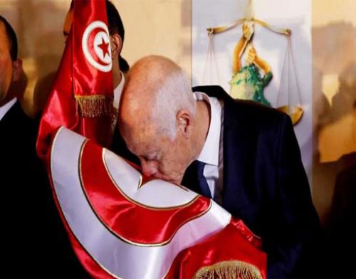بالفيديو : جدل بعد اتهام الرئيس التونسي بـ《تأليف》 آية قرآنية