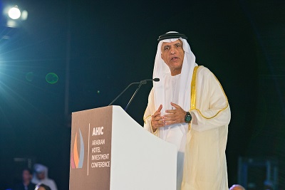 حاكم رأس الخيمة يلقي الكلمة الافتتاحية الرئيسية في النسخة الـ14 للمؤتمر العربي للاستثمار الفندقي