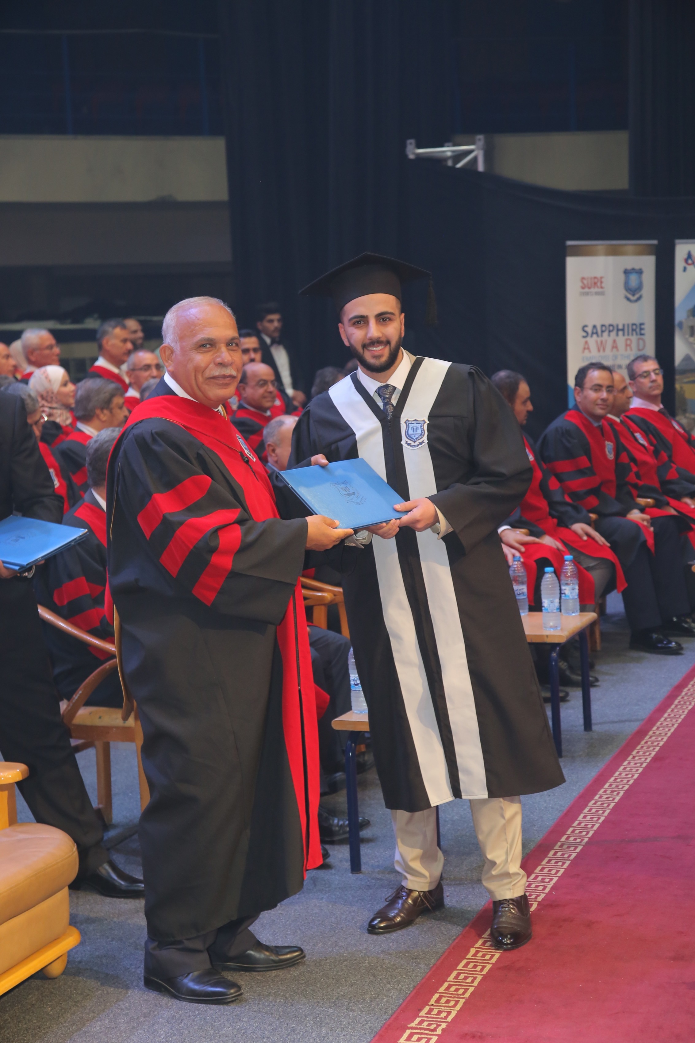جامعة عمان الأهلية تحتفل بتخريج الفوج الخامس والعشرون من طلبة الفصل الدراسي الثاني2017-2018