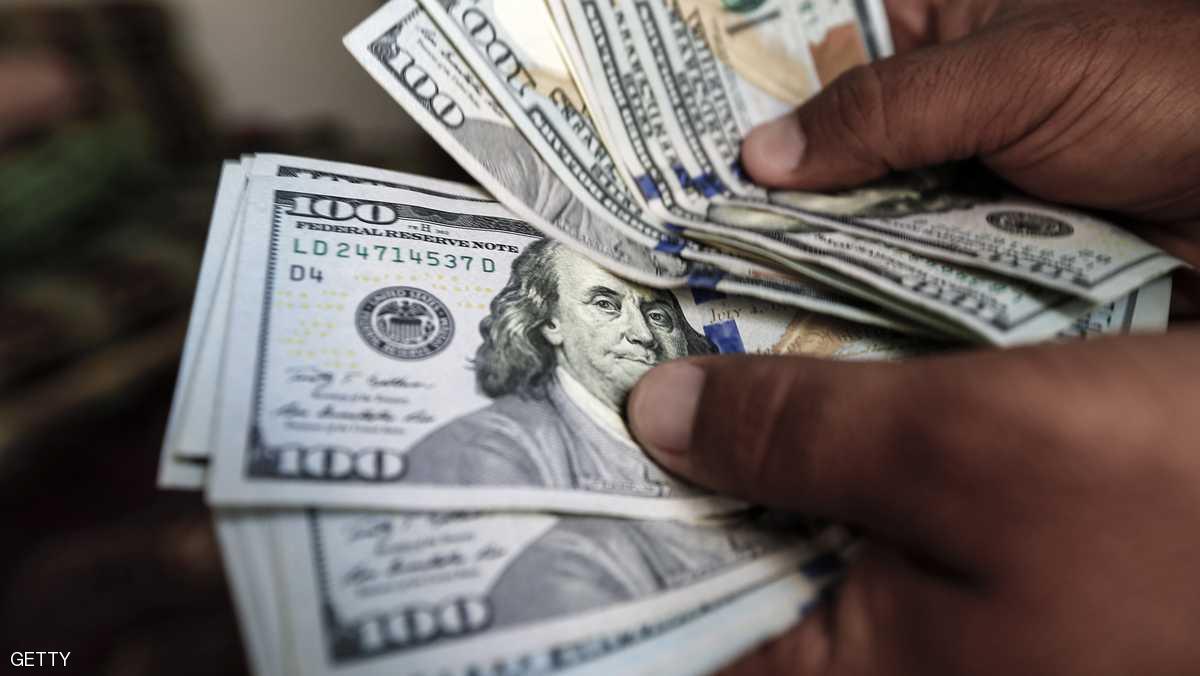 الدولار إلى أكبر ارتفاع أسبوعي في 2017