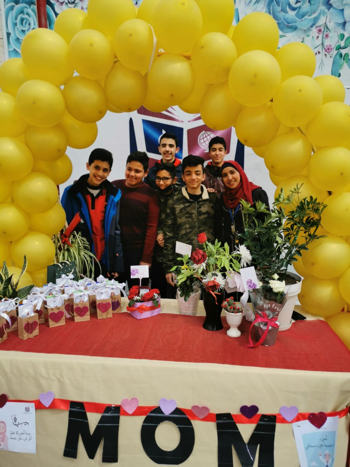 روضة و مدارس الوفاق النموذجية تحتفل بذكرى معركة الكرامة المجيدة ويوم الأم