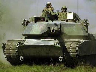 الحكومة ترفع الضريبة على الدبابات والمدرعات