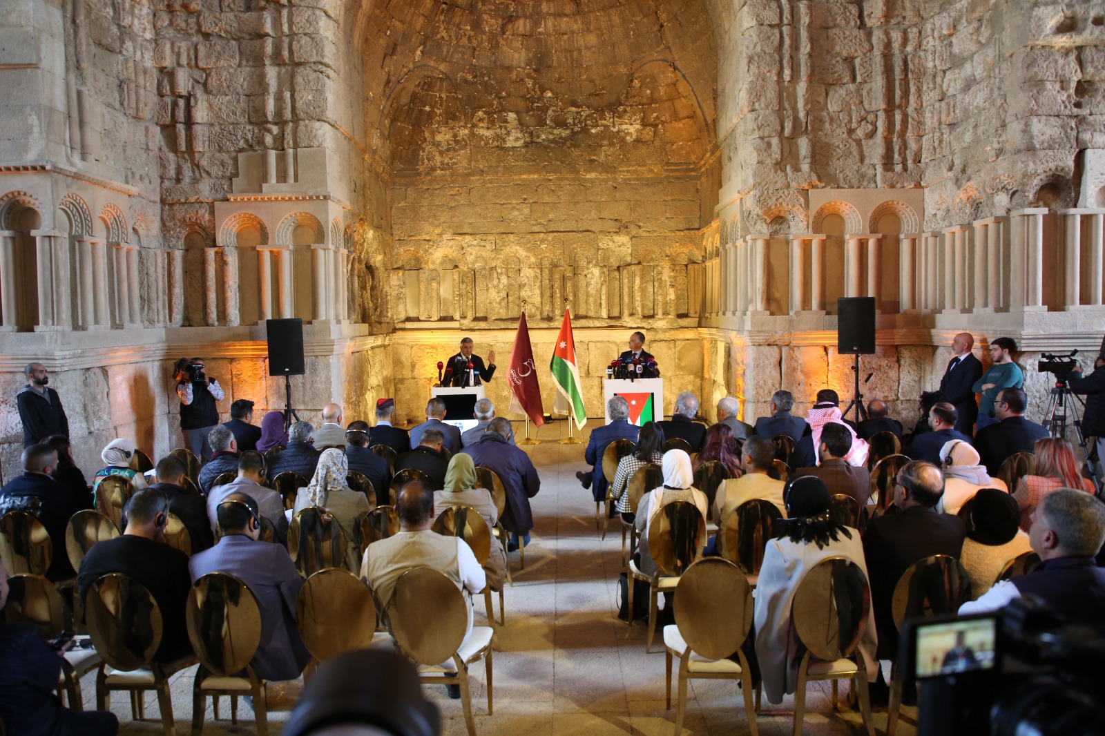 وزير السياحة : الأردن أثبت صموده في مواجهة الأزمات والصدمات