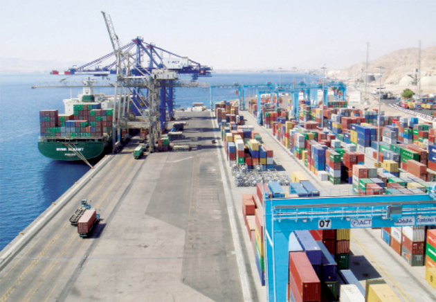 شركة ميناء حاويات العقبة بالتعاون مع مجموعة CMA CGM وشركة الأرز للوكالات البحرية تستقبل وللمرة الأولى أكبر باخرة لنقل الحاويات