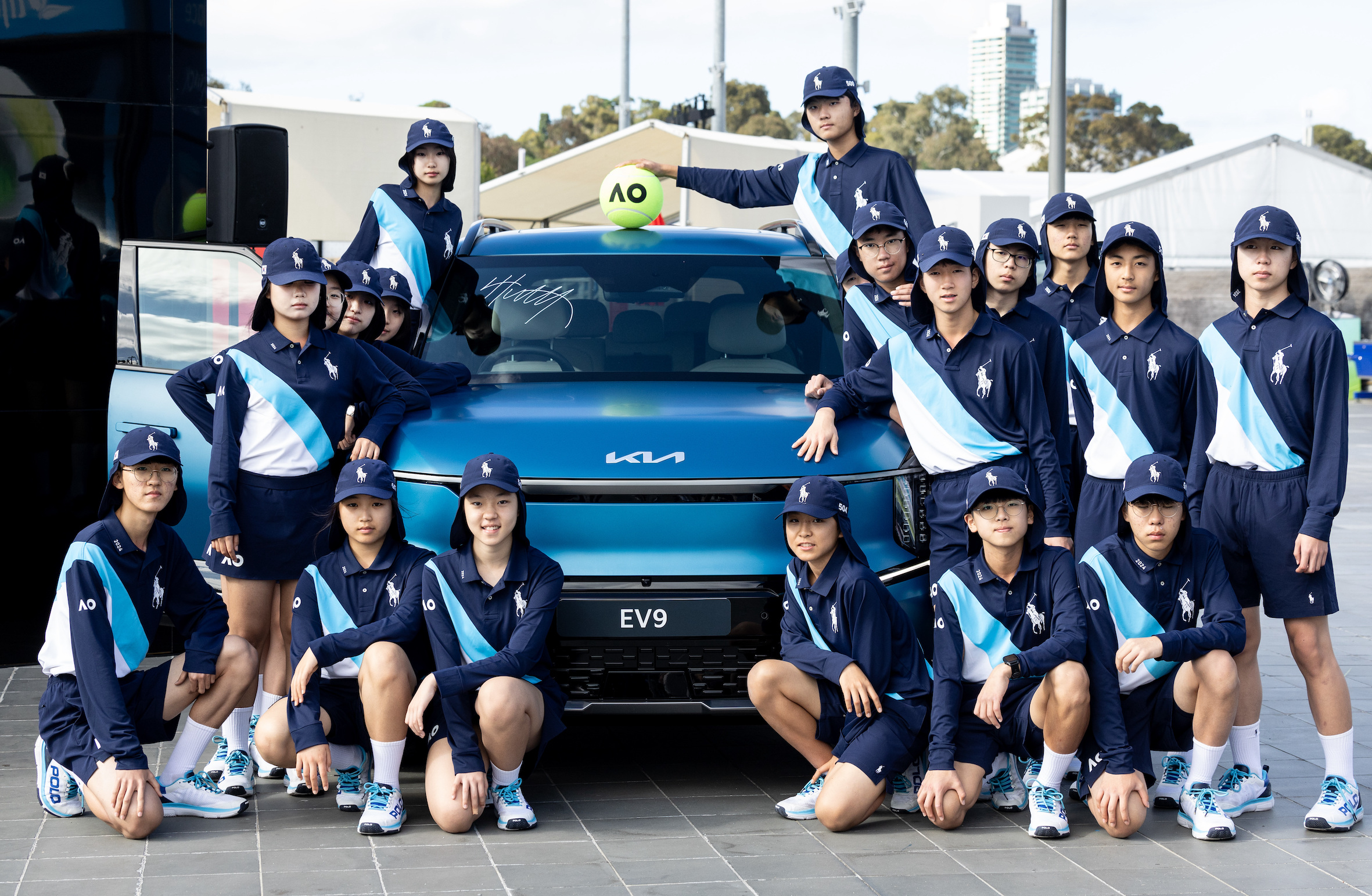 كيا تسلط الضوء على أهمية التحول نحو السيارات الكهربائية خلال بطولة أستراليا المفتوحة 2024