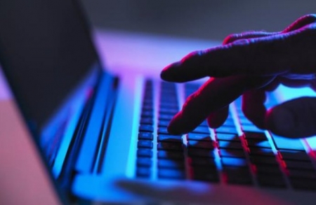 الجرائم الإلكترونية: الفتيات الاكثر عرضة للابتزاز الإلكتروني