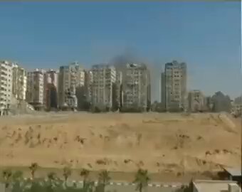 فيديو :قصف 12 مبنى متعدد الطوابق من قبل طائرات الاحتلال في أقل من دقيقة