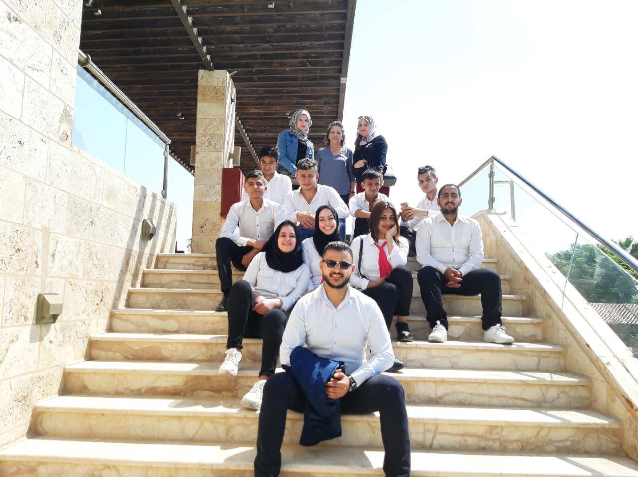 منتجع رمادا باي ويندهام البحر الميت يستضيف مجموعة من طلاب جامعة اليرموك في جولة تعليمية