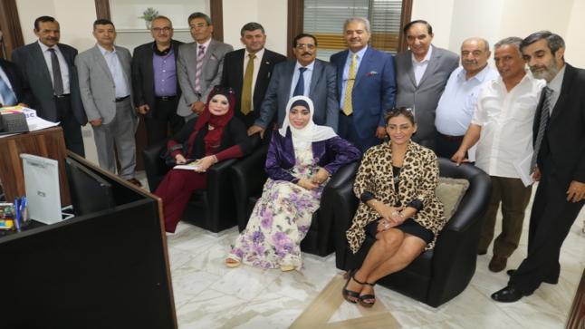 الإتحاد الدولي للكتاب العرب يكرم شخصيات وكتاب وادباء في مقر جامعة الحوار العربي الديمقراطي