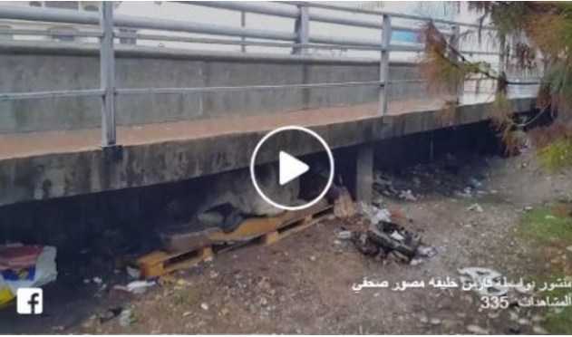 عشرات الأردنيين يتهافتون لتأمين مسكن و عمل لشاب "مشرد" يعيش أسفل جسر الرابية ..فيديو
