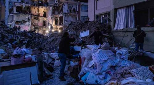 تركيا: وفاة 3 أشخاص وإصابة 213 عقب الزلزالين الجديدين