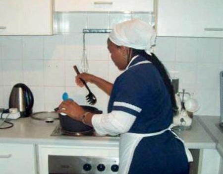 2000 دينار تكلفة استقدام عاملة منزل "أوغندية"