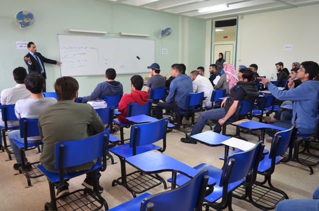 دورة في أخلاقيات العمل  ومحاضرة حول "تنسيق الحدائق والأبنية الخضراء"   في جامعة عمان الأهلية