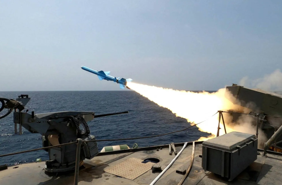 وزير الدفاع البريطاني: صواريخ إيرانية تستهدف مواقع قرب قواتنا في قبرص والبحرين