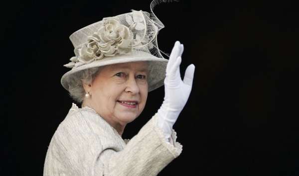 وزراء بريطانيون معرّضون للمحاكمة بسبب الملكة إليزابيث! ساعدوها في 《إخفاء》ثروتها وممتلكاتها