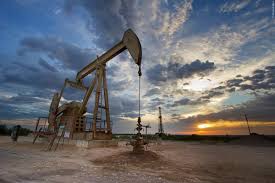 تراجع أسعار النفط مع توقع زيادة الإنتاج في ليبيا ونيجيريا
