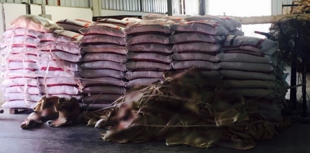 ضبط 7 طن أرز غير صالح للاستهلاك البشري داخل منزل تاجر في الزرقاء