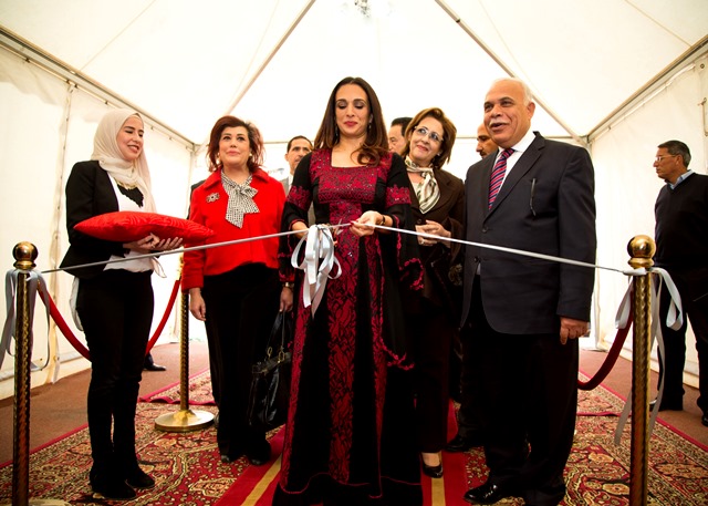 سمو الأميرة رحمة تفتتح بازار ومعرض الجاليات في جامعة عمان الأهلية