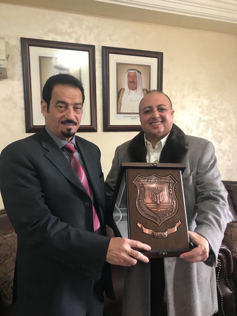 بحث تعزيز سبل التعاون المشترك بين جامعة عمان الاهلية والسفارة الكويتية