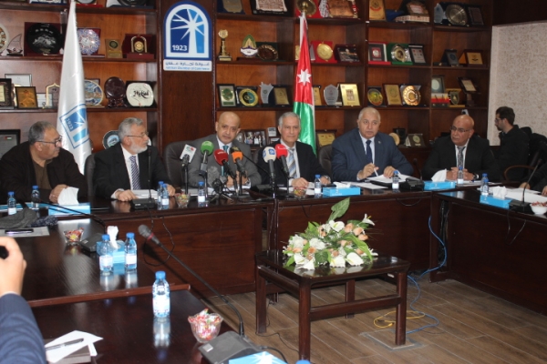 تقرير تجارة عمان يحمل الأمانة مسؤولية غرق وسط البلد