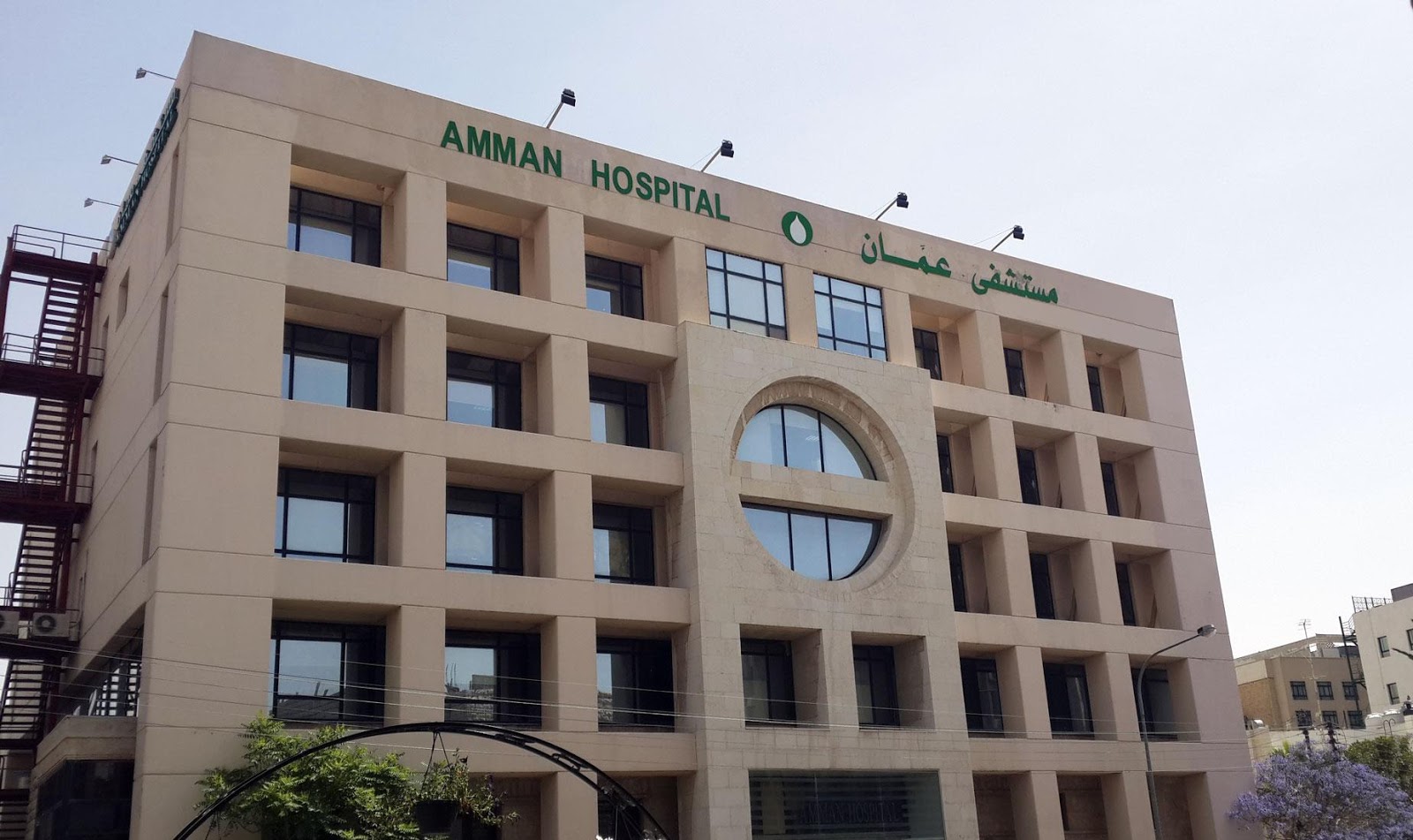إغلاق مستشفى عمان الجراحي بعد ظهور 4 إصابات بفيروس كورونا هم طبيب وثلاثة ممرضي