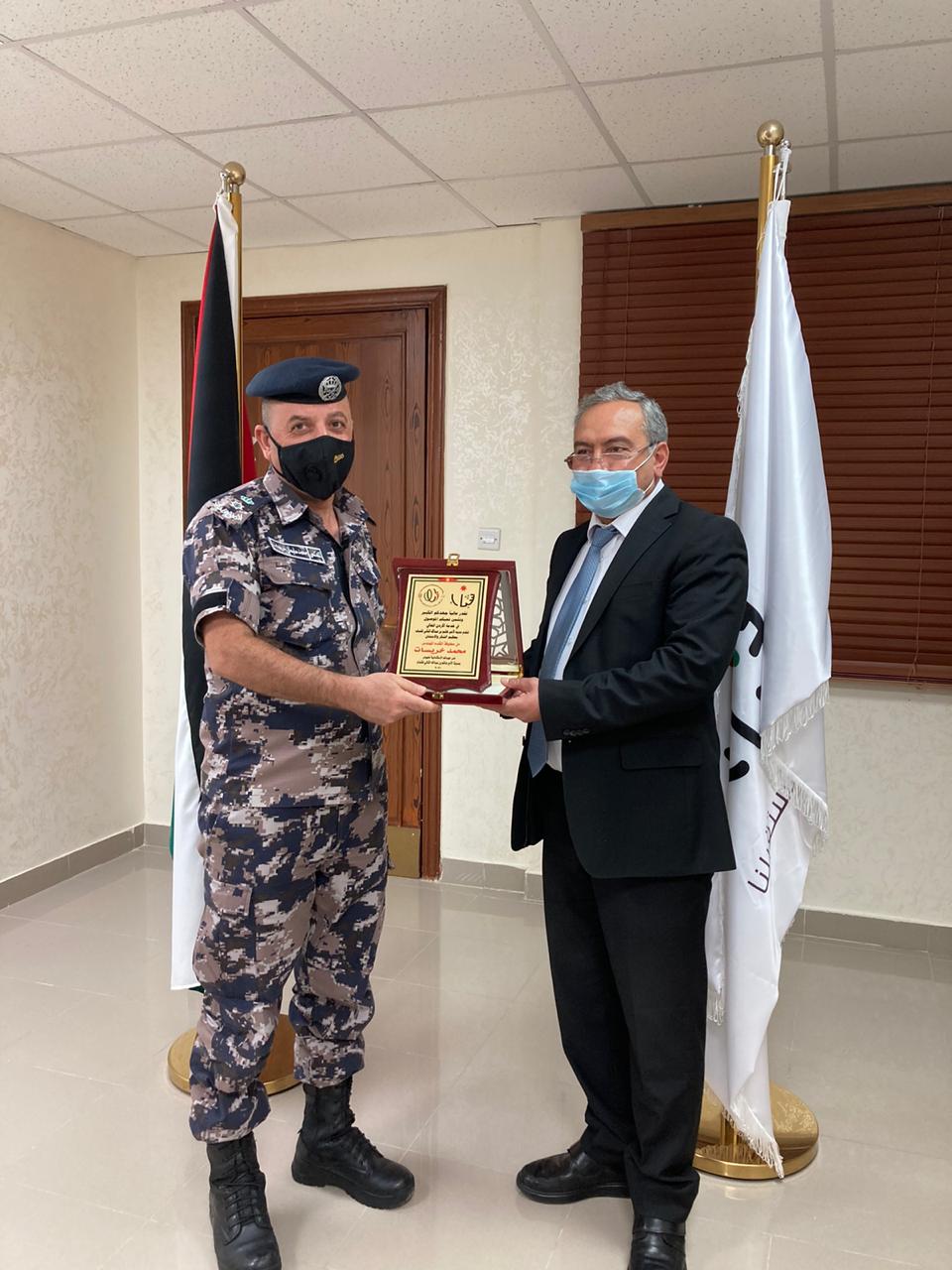 وزير الشباب يكرم الأجهزة الأمنية والعسكرية في محافظة مأدبا