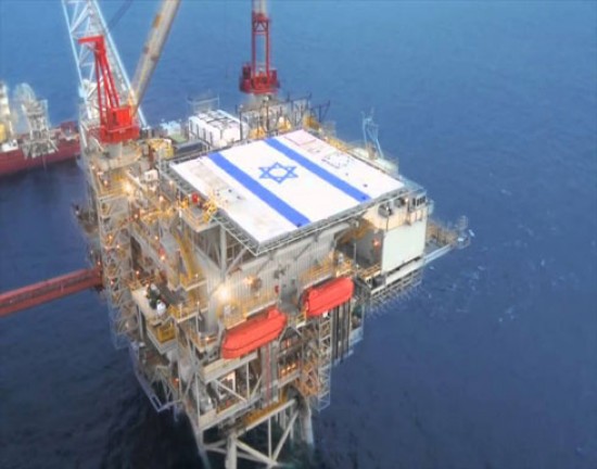 خبراء يحذرون من أخطار ربط الاقتصاد الوطني باتفاقية الغاز مع إسرائيل