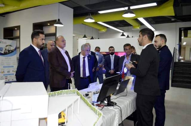 الحوراني يفتتح معرض المشاريع الابتكارية في حاضنة أعمال عمان الأهلية 