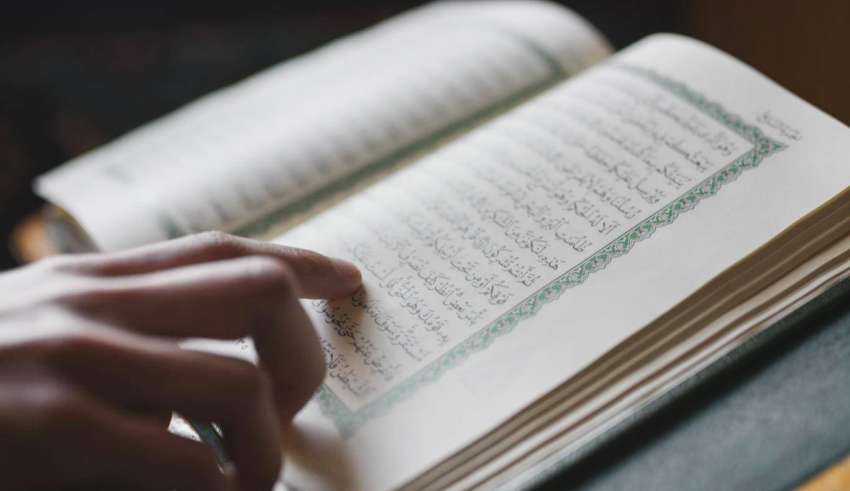 وفاة طفلة جزائرية وهي تتلو القرآن أمام معلمتها.. وهذه آخر آية قرأتها