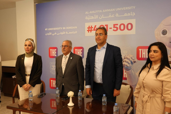  بالصور ... عمان الأهلية تحتفي بطلبتها المتميزين في مختلف المجالات وتكرّمهم تقديراً لإنجازاتهم