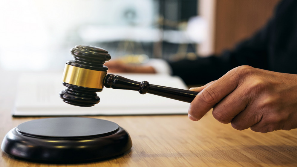 توقيف شخص بجناية تزوير أوراق رسمية 15 يوما