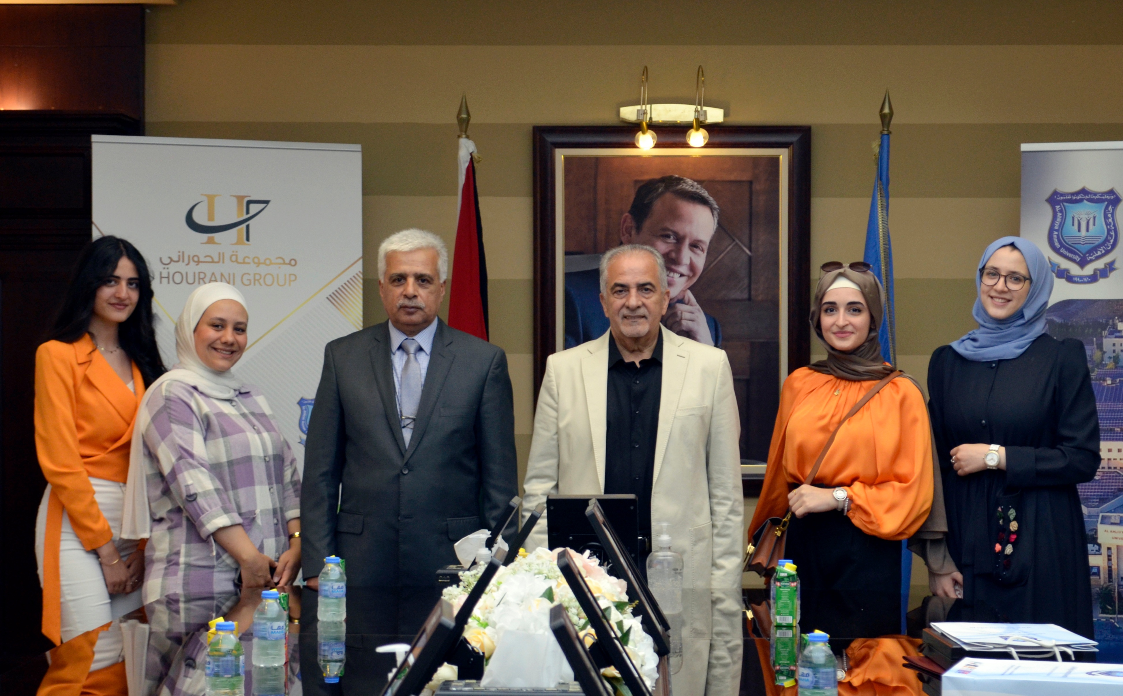 رئيس جامعة عمان الأهلية يكرم الطلبة الفائزين في جائزة الحوراني للفنون والتصميم - الدورة الثانية 2022