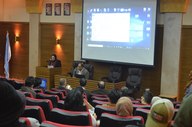 محاضرة في جامعة عمان الأهلية للرائد الطنطاوي حول المخدرات وأثرها في المجتمع
