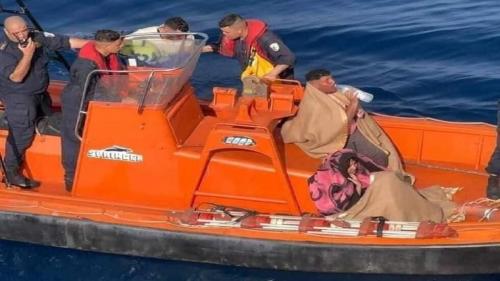 غرق 11 مهاجرا وإنقاذ 5 بالجزائ