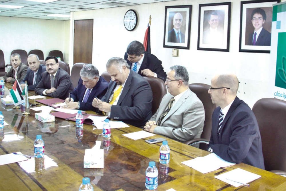 اتفاقية لتقديم الخدمات المصرفية بين «المالية» و«القاهرة عمان»