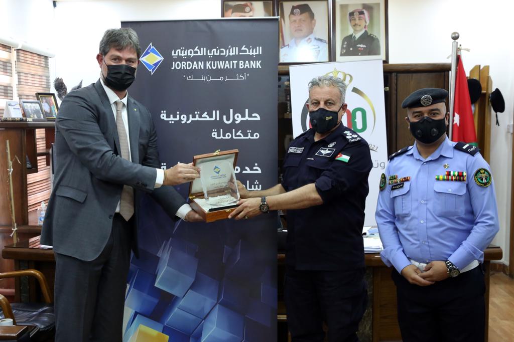 البنك الأردني الكويتي  يثمن دور رجال الأمن العام في حفظ أمن وأمان الوطن والمواطن