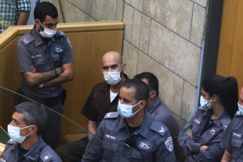 بالفيديو : قيادي فلسطيني يكشف عن خطأ ارتكبه الأسيران كممجي ونفيعات أدى إلى اعتقالهما
