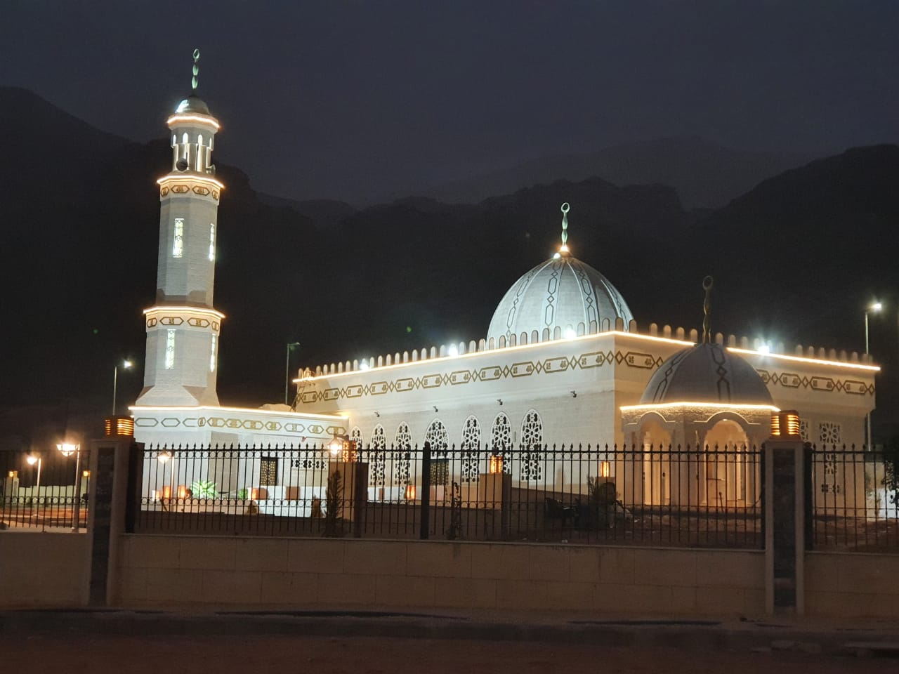 افتتاح مسجد شركة البوتاس العربية في غور الصافي بعد تجديده وتحديث مرافقه 