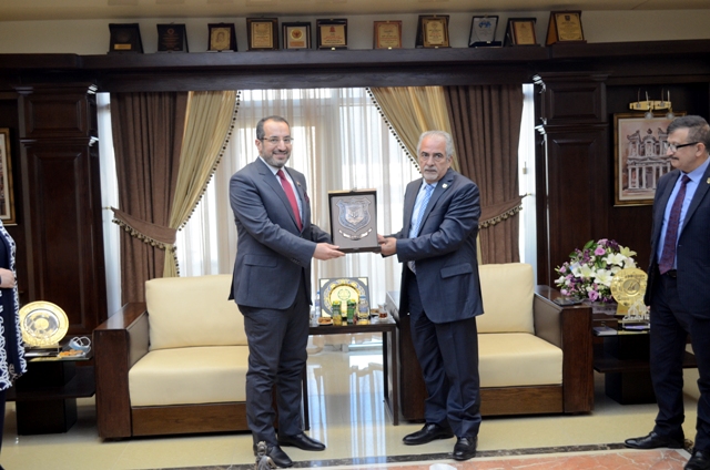 رئيس جامعة عمان الأهلية يستقبل المستشار الثقافي العراقي