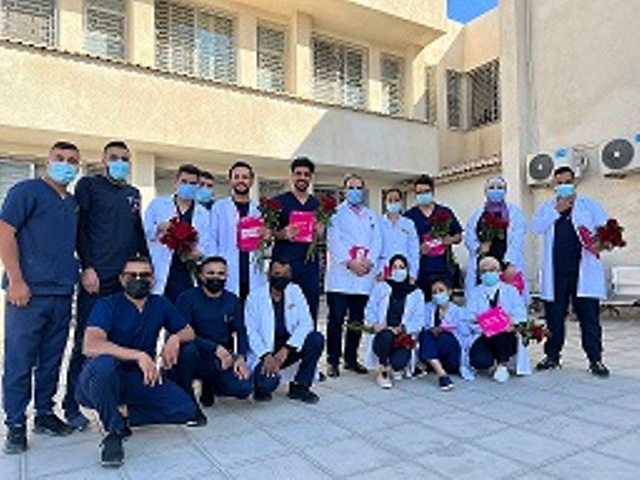 طلبة تمريض عمان الأهلية ينظمون يوما تطوعيا في "عين الباشا"