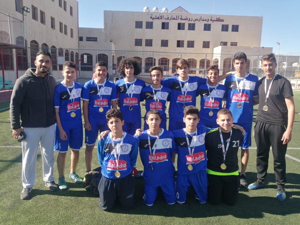 مجموعة  مدارس الجامعة – بنين - تحرز المركز الثالث ببطولة كرة القدم للمدارس