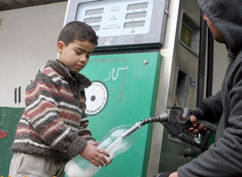 رفع اسعار البنزين والسولار والكاز وتثبيت الغاز